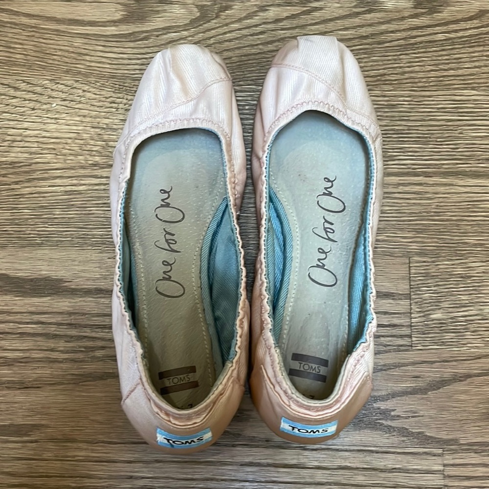 Pink grosgrain ballet Tom’s size 7